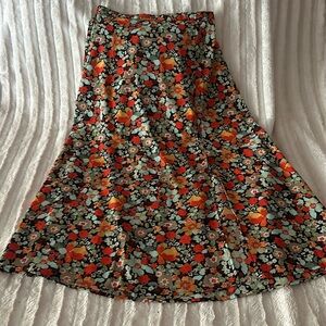 Floral midi skirt, great for summer into fall